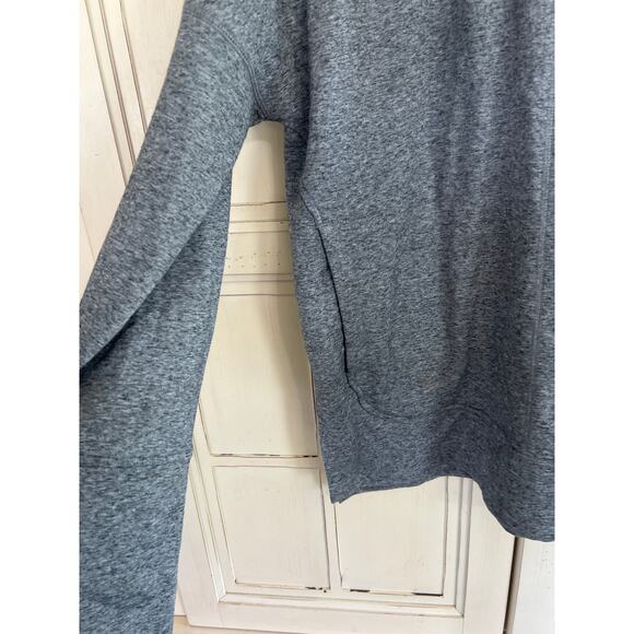 Marmot size medium pullover sweatshirt top with pockets - Picture 2 of 4